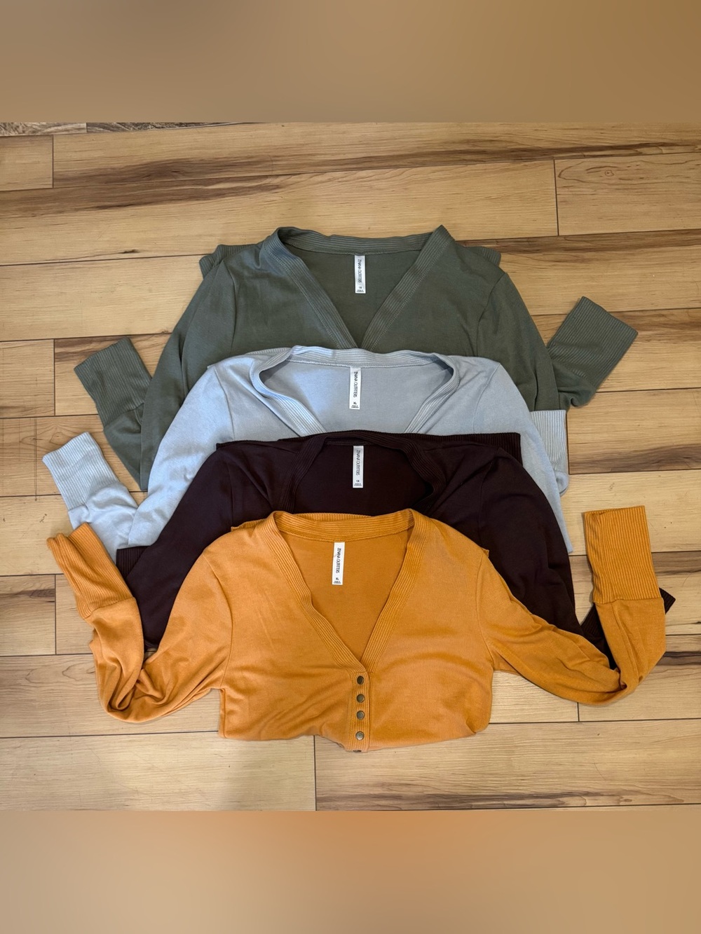 Women’s V-Neck Button Front Sweater Cardigans 1X & XL